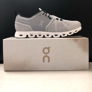 Women’s Cloud 5 Waterproof Size 8